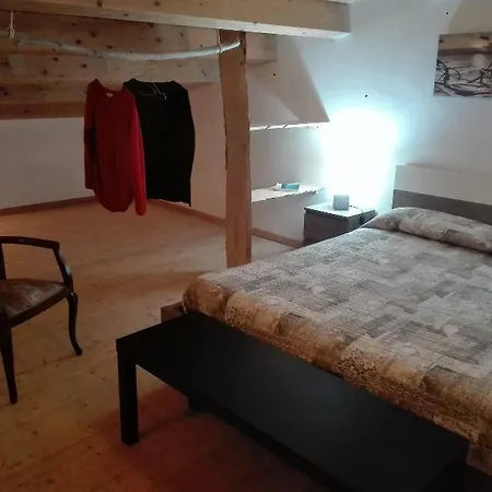 Pensión La Casa Di Aneupe Syracuse