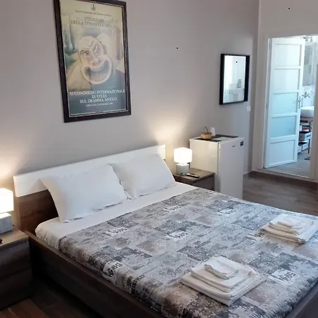 בית הארחה La Casa Di Aneupe סירקוזה