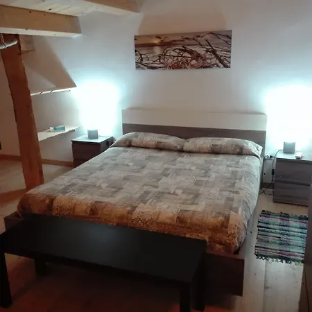 La Casa Di Aneupe בית הארחה 4*