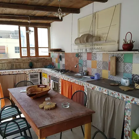 בית הארחה La Casa Di Aneupe סירקוזה