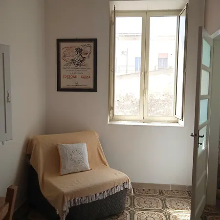 La Casa Di Aneupe 4* סירקוזה